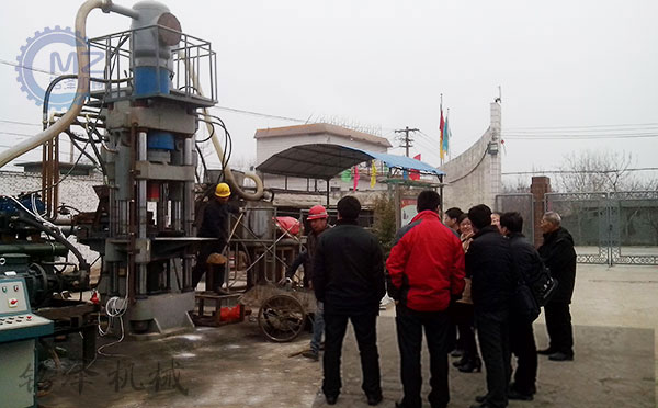 ţ����KҺ���C